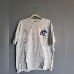 VTG KTU Radio Signed White Graphic T-Shirt Autographed Y2K Size M/L